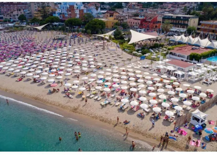 Naxos Sicilian Luxury Apartment *